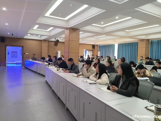 改革聚力促发展  奋楫笃...